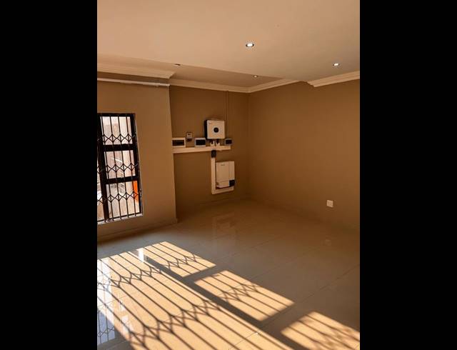 2 BEDROOM PROPERTY TO RENT IN ERASMIA
